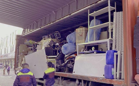 ����������