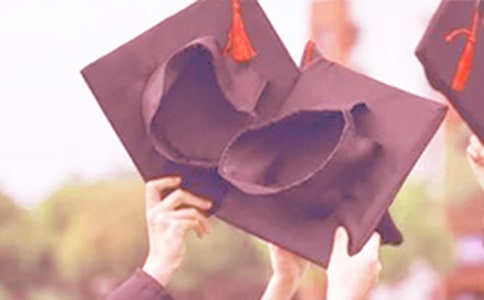 【推荐】高三毕业的朗诵稿6篇