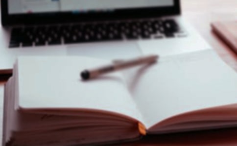 ����Ʒ���İ��߻�ģ��ϼ�ʮƪ