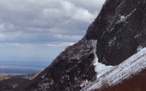 ����ɽ����