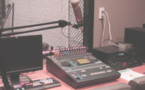 ��е�̨�ĸ�