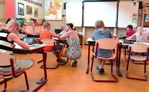 小白兔和小灰兔公开课教案