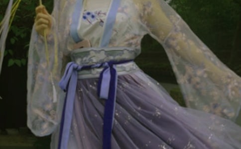 ���ں���������׵�����500��600��