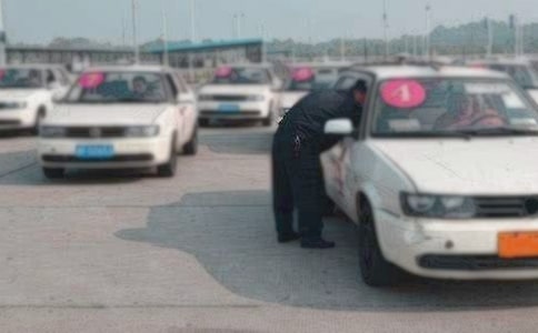 ��У����������ȫ���������������ģ�ͨ��6ƪ��