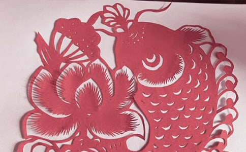 教你制作奔马窗花的剪纸方法