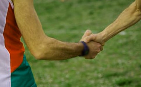 �������