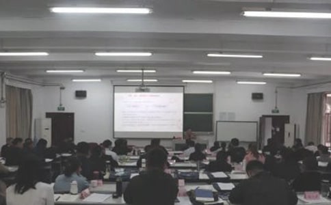 ������Ա����ǰ��ѵ������ʽ�ĵ����