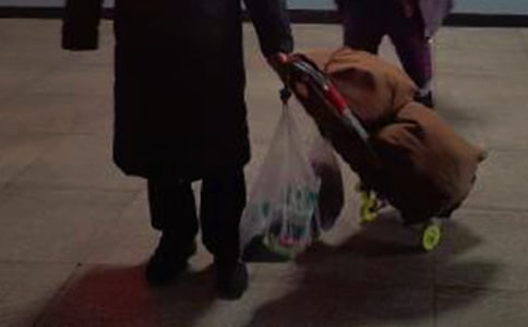 �ڿ���վ��ÿ������������Լ��Ĺ���