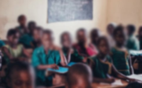 �ذ����ض�ͯ��ů���İ�����ѡ60�䣩