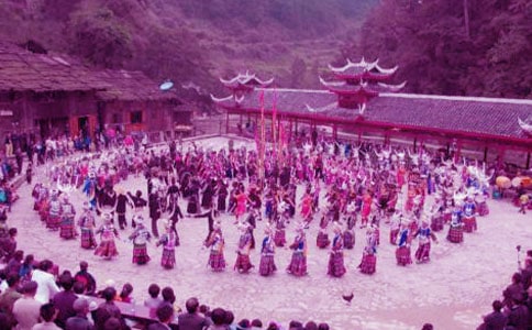 ���������Ư���Ļ��У���ѡ10ƪ��