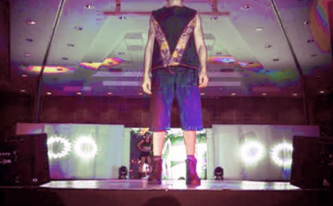 ��һ�ε�ģ��Сѧ���ռ�700��