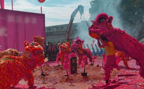 ���ڹ�˾����ʫ���У�ͨ��12ƪ��