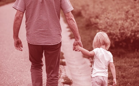 �������С��Ů