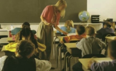 关于小学生自我介绍 小学生自我介绍精简