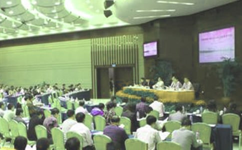 ��Ƹ��ѧ��ɲ��ݽ���