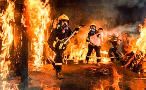 �����ϣ�����СС����Ա����