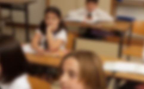 �ʺ�Сѧ����ʫ�����и�