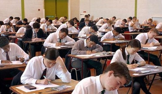 关于小学英语期中考试总结发言稿