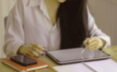 白领员工个人辞职报告