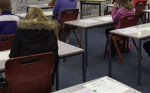 ����˳��������������ӦƸ��Ա����֪ͨ��֪����