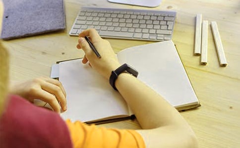 ƽ�����������г�һ