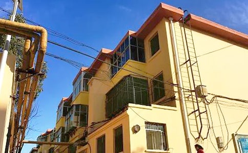 ���췿��֤ί����