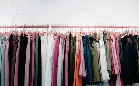 ��װ�����Ͷ���ͬ