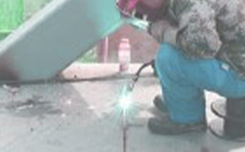 ���Ӳ��Ϲ�����ͬ