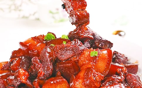 �������պ������Сѧ������600��