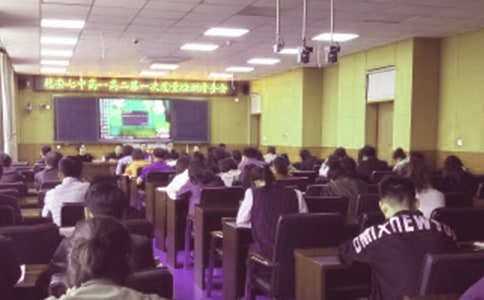 ʵ��ѧУ������ѧ�ڵĹ����ܽ�