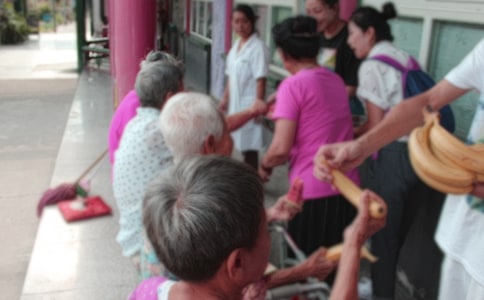 关于敬老院的社会实践报告