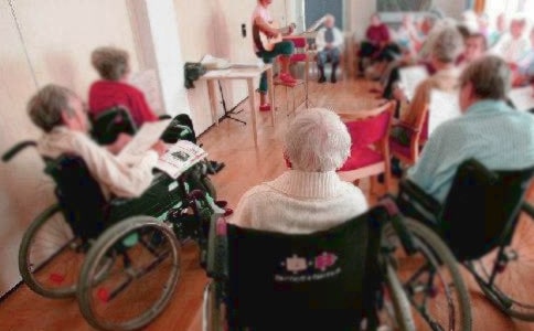 优秀大学生敬老院活动总结