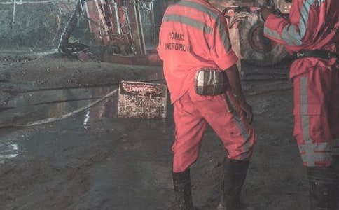 ú���˹���������������