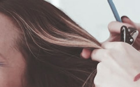 我的专业美发师散文