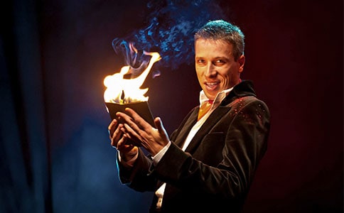 魔术师的作文500字(通用30篇)