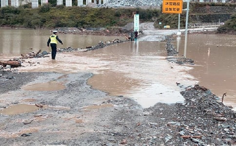 ��԰�ۣ����Լ�����ʯ��