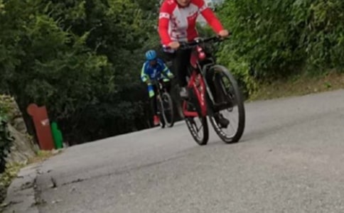 һ���¸��Լ�����ʾ600������ ��ս����