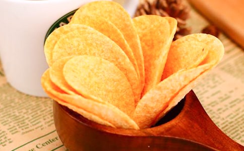 挤眉弄眼吃薯片的游戏真好玩写事作文(通用34篇)