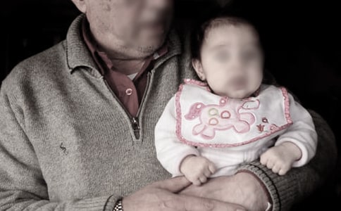 蓝绒鼠孙女的寓言故事