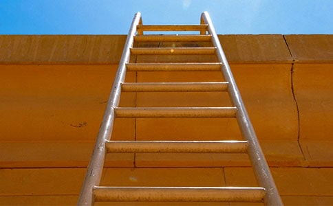 成功像梯子作文