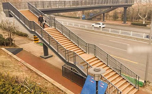 ����֮������400��