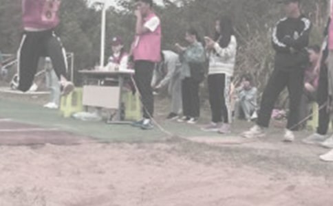 �׾�ʽ��Զ��ѧ��˼����ѡ16ƪ��