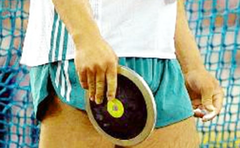 掷铁饼者,理查德.塞尔泽的阅读答案