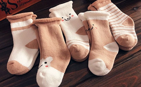 帮父母洗袜子小学作文400字(精选5篇)