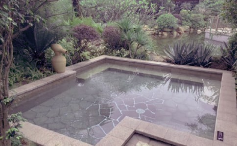 ��Ȫ������400�֣���ѡ23ƪ��