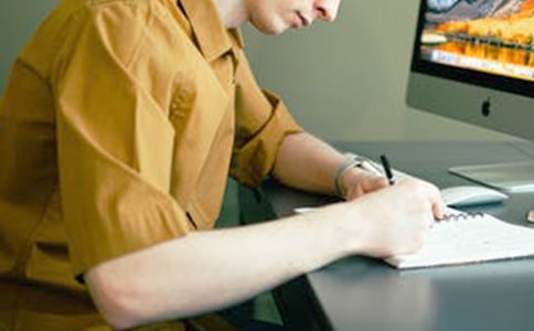 ѧ��ѧ������320��