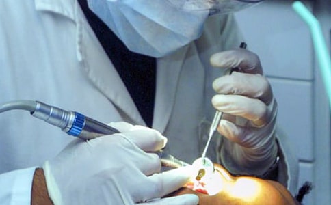 爸爸当牙医作文1000字-1000字