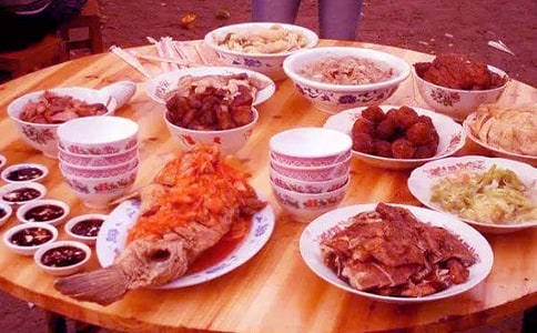 食以坐为先中餐宴席礼仪的座位礼仪