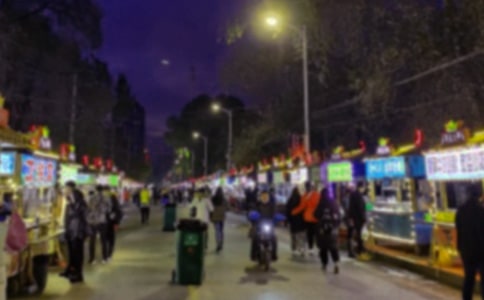 【实用】夜市作文300字四篇