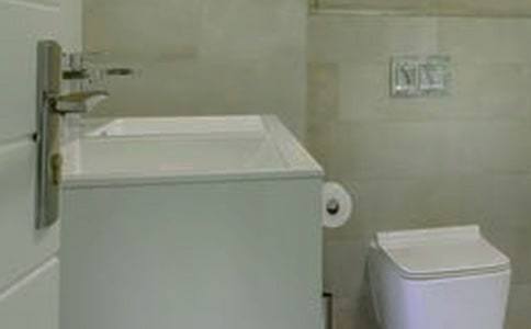 第一次去浴室洗澡初中作文(精选6篇)